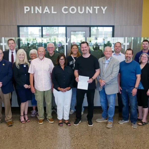 San Tan Valley Inc. Submit Petition Signatures for Incorporation Effort