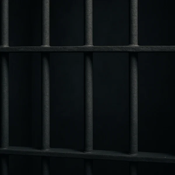 Iowa Man Sentenced to Prison for Threatening Gila River Detective
